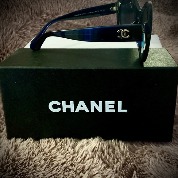 Classic Chanel Sunglasses - Picture 3 of 4